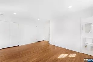 10 Cedar Ln, Roseland, NJ 07068 - Photo 22