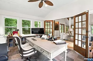 7 Sleepy Hollow Rd, Upper Saddle River, NJ 07458 - Photo 8