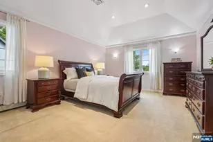 70 Gramercy Pl, Glen Rock, NJ 07452 - Photo 16