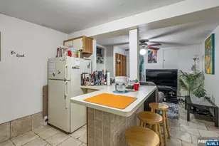 151 Summit Ave, Cliffside Park, NJ 07010 - Photo 18
