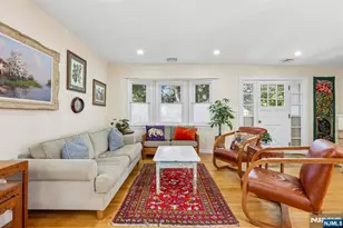 984 Crystal Lake Terrace, Franklin Lakes, NJ 07417 - Photo 8