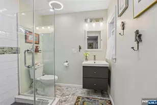 984 Crystal Lake Terrace, Franklin Lakes, NJ 07417 - Photo 24