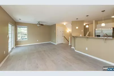 401 Dalton Court, Denville, NJ 07834 - Photo 8