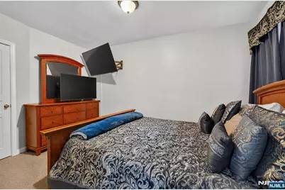 76 Laurel Avenue, Irvington, NJ 07111 - Photo 40