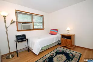 42 Oak Ridge Rd, Clifton, NJ 07013 - Photo 16