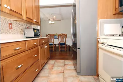 42 Oak Ridge Road, Clifton, NJ 07013 - Photo 12
