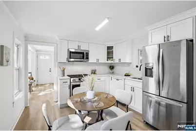 80 Glenwild Avenue, Bloomingdale, NJ 07403 - Photo 10