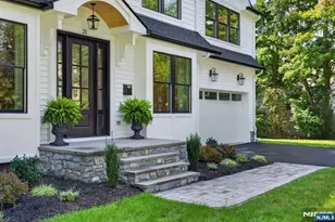 21 Pomona Ave, Pequannock Township, NJ 07444 - Photo 2