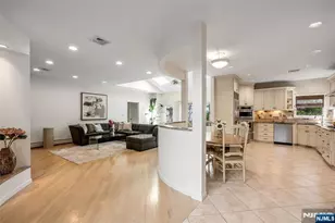 8 Marion Ct, Ho Ho Kus, NJ 07423 - Photo 4