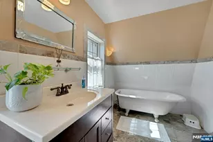 85 Spring Valley Ave, Hackensack, NJ 07601 - Photo 28