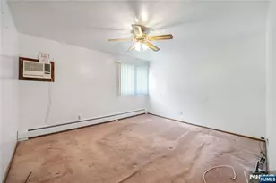 829 Roosevelt Ave, Secaucus, NJ 07094 - Photo 10