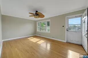18 Plymouth Ct, Bloomfield, NJ 07003 - Photo 4