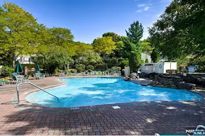 1409 Four Seasons Drive, Wayne, NJ 07470 - Photo 36