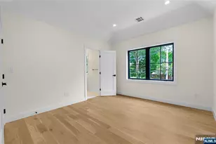 10 Radburn Rd, Glen Rock, NJ 07452 - Photo 24