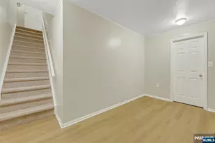 2206 Lancaster Ct, Mahwah, NJ 07430 - Photo 28