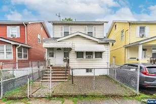 27 Philip Pl, Irvington, NJ 07111 - Photo 2