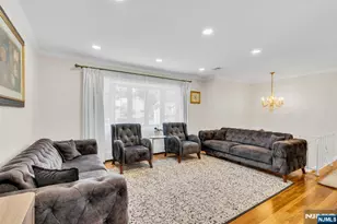 33 Oak Ave, Pequannock Township, NJ 07440 - Photo 2