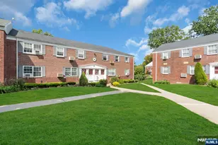 16 Roselle Ave B, Roselle Park, NJ 07204 - Photo 2