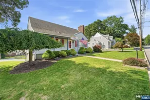 161 Manchester Ave, North Haledon, NJ 07508 - Photo 2