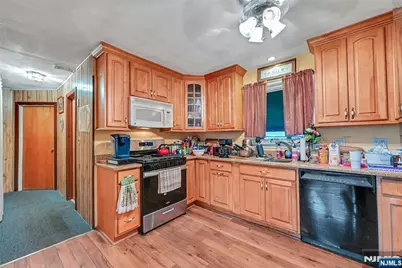 40 Wanaque Avenue, Wanaque, NJ 07420 - Photo 8