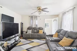 59 Augusta St, Irvington, NJ 07111 - Photo 4