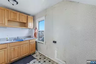 490 27th St, Paterson, NJ 07514 - Photo 32
