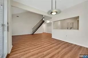 105 Quartz Ln, Paterson, NJ 07501 - Photo 10