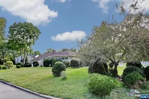 27 Briarcliff Rd, Hillsdale, NJ 07642 - Photo 36