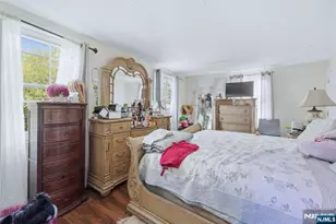 72-74 Fournier Crescent, Elmwood Park, NJ 07407 - Photo 32