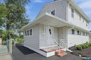 72-74 Fournier Crescent, Elmwood Park, NJ 07407 - Photo 4