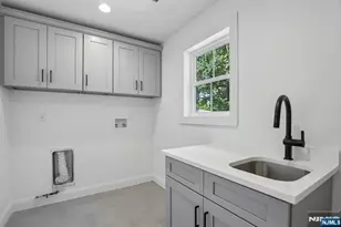 14 Maplewood, Livingston, NJ 07039 - Photo 24