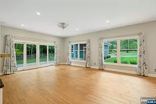 21 Crescent Ave, Mahwah, NJ 07430 - Photo 6