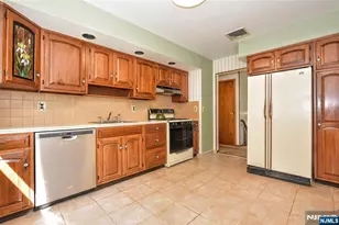 3 Richard Ct, Butler, NJ 07405 - Photo 10