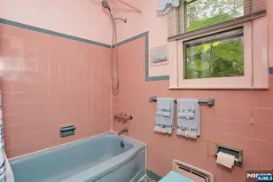 429 Polly Ann Terrace, Paramus, NJ 07652 - Photo 20