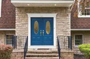 61 Geoffrey Way, Wayne, NJ 07470 - Photo 2