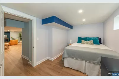 331 Grove Street, Montclair, NJ 07042 - Photo 32