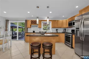 23 Meadow Dr, Little Falls Township, NJ 07424 - Photo 12
