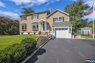 23 Meadow Dr, Little Falls Township, NJ 07424 - Photo 2