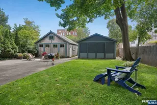 46 Monroe Pl, Bloomfield, NJ 07003 - Photo 26