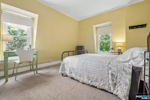 46 Monroe Pl, Bloomfield, NJ 07003 - Photo 22