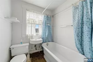 676 Belgrove Dr, Kearny, NJ 07032 - Photo 44