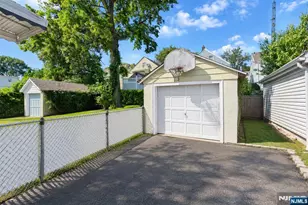 106 Summit Ave, Bloomfield, NJ 07003 - Photo 38