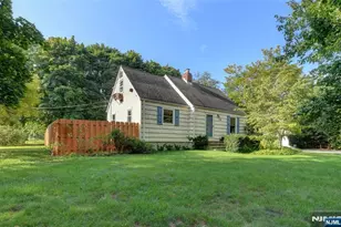 39 Sunset, Pequannock Township, NJ 07444 - Photo 2