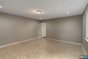 113 Willow St, Elmwood Park, NJ 07407 - Photo 24