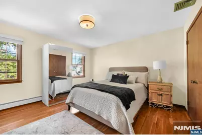11 Oakland Terrace, Fairfield, NJ 07004 - Photo 20