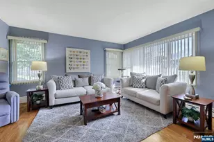 401 Adolphus Ave, Cliffside Park, NJ 07010 - Photo 12