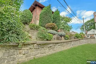 401 Adolphus Ave, Cliffside Park, NJ 07010 - Photo 28