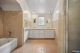 241 Ridgewood Rd, South Orange, NJ 07079 - Photo 38