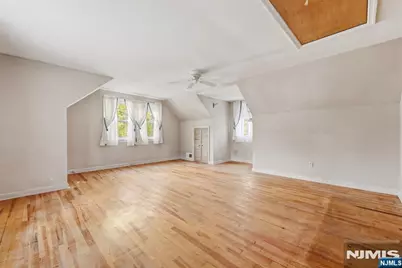 116 Grove Avenue, Verona, NJ 07044 - Photo 18