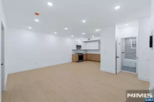 369 6th Ave, Newark, NJ 07107 - Photo 36
